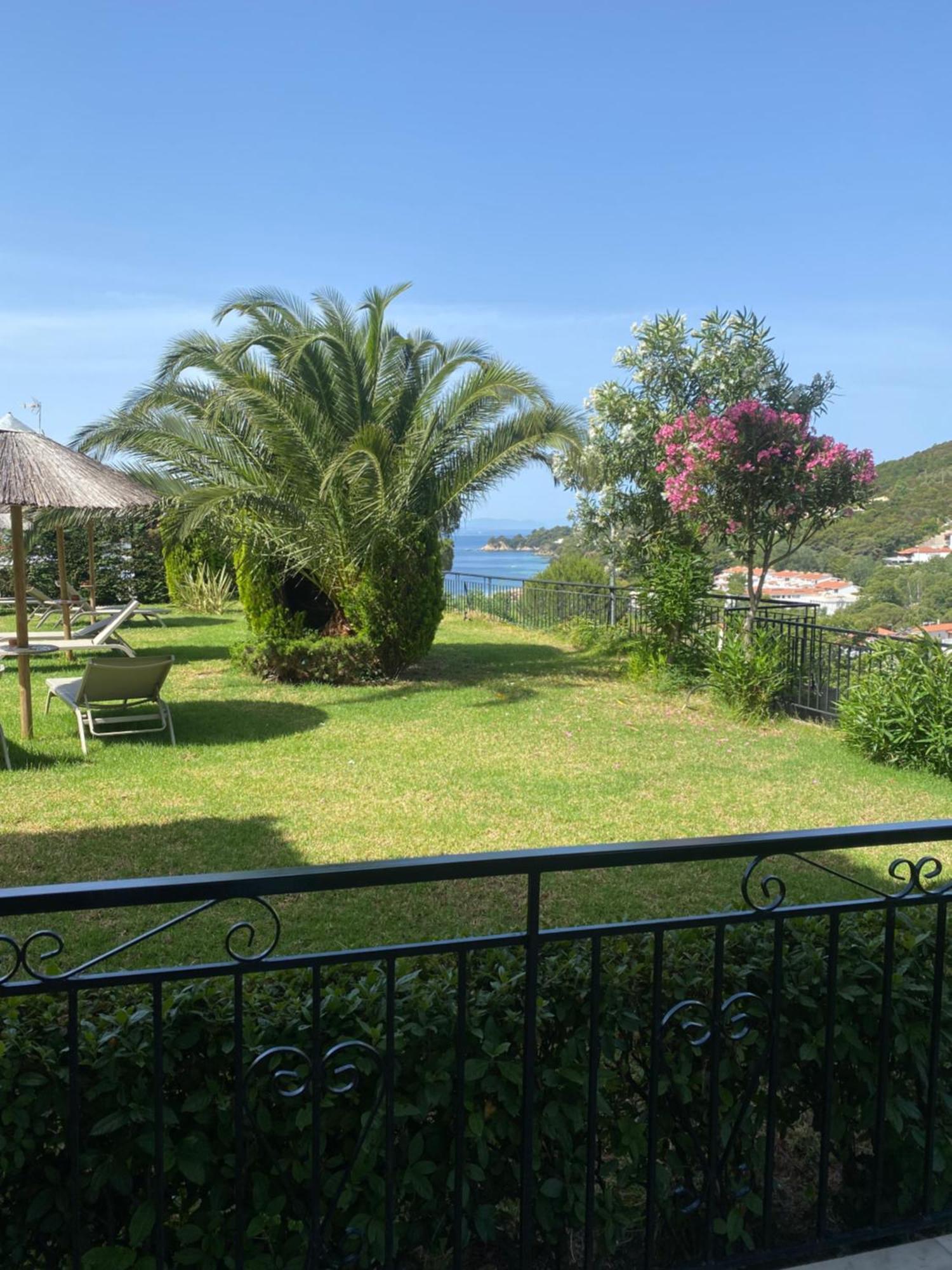 Villa Xanthippi Agia Paraskevi (Skiathos) Exterior foto